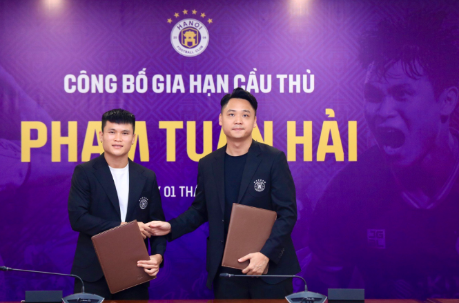 Hà Nội FC gia hạn 3 năm với tiền đạo Phạm Tuấn Hải